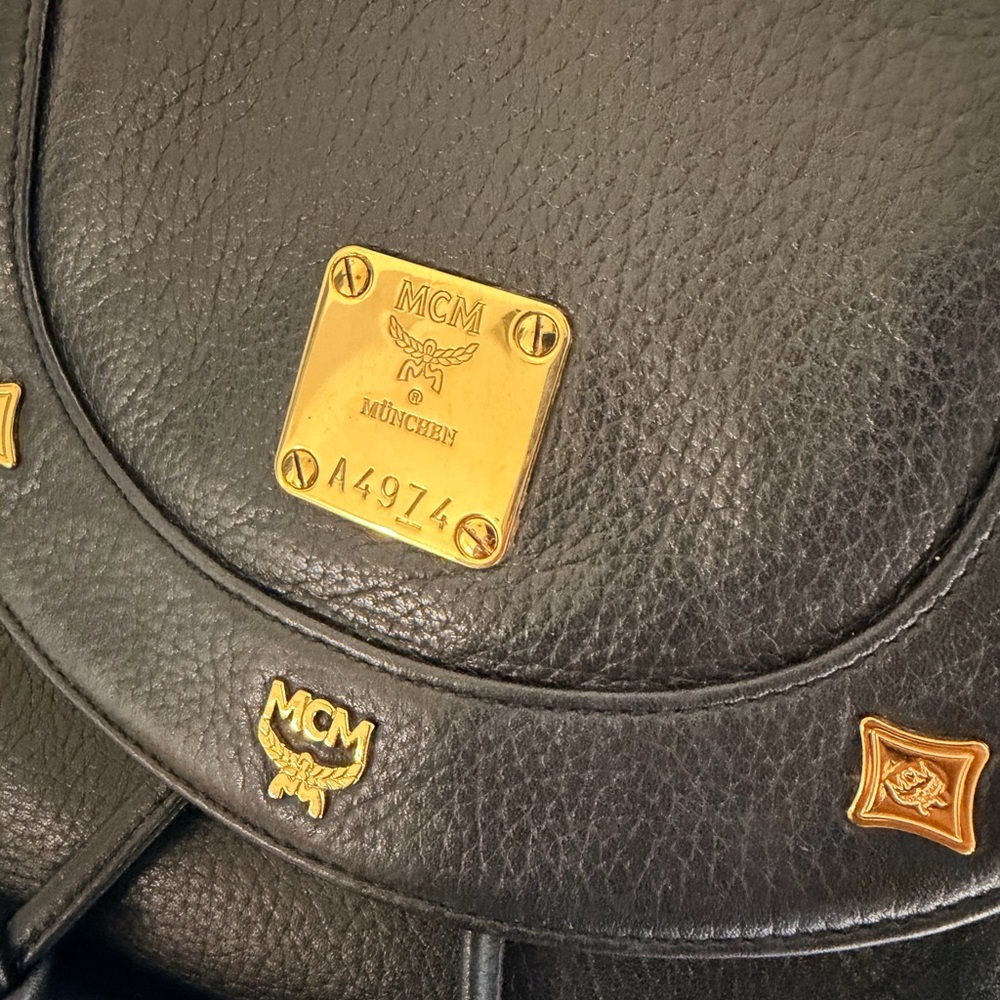 MCM Black Leather Backpack - Made in Germany - Picture 4 of 15